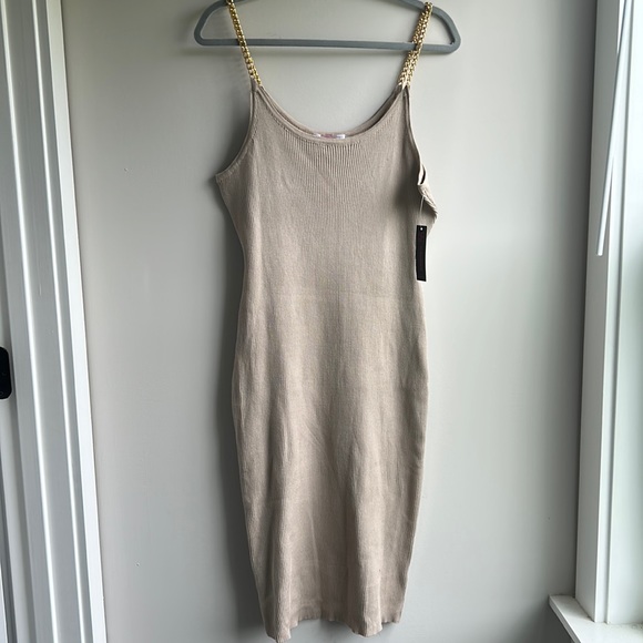 5/$25 No Boundaries Form Fitting Dress with Chain Straps, Tan, Size XXL (19) - Picture 1 of 8